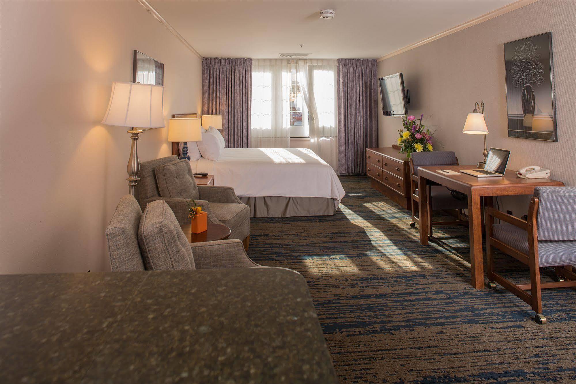 The Voyager Inn Anchorage Extérieur photo
